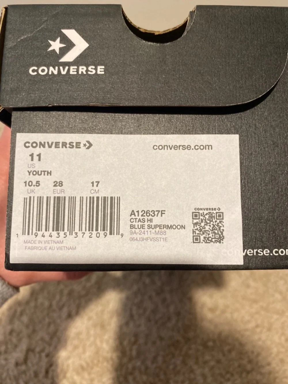 Blue converse size 11 Youth